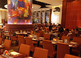 构建高效餐饮管理产品体系 驱动现代餐饮业数字化转型